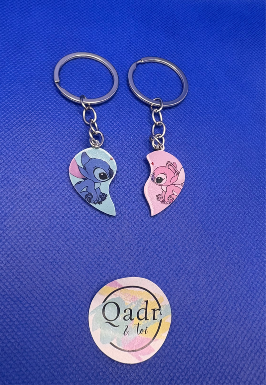 💙💗 Duo de porte-clés “Stitch & Angel” – Édition Cœurs Brisés